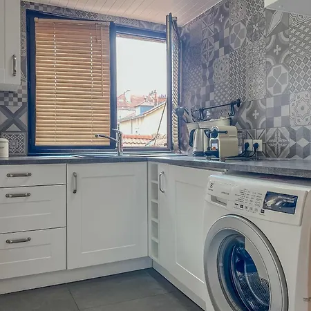 #hy Le Petit Metz Center *