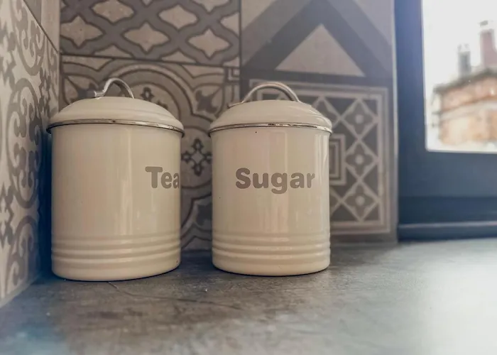 #hy Le Petit Metz Center * גרנובל